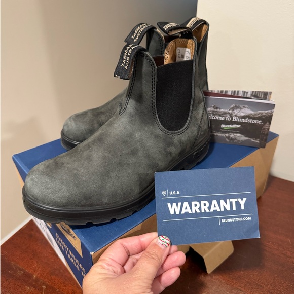 Blundstone Women 587 Boots - Picture 2 of 7